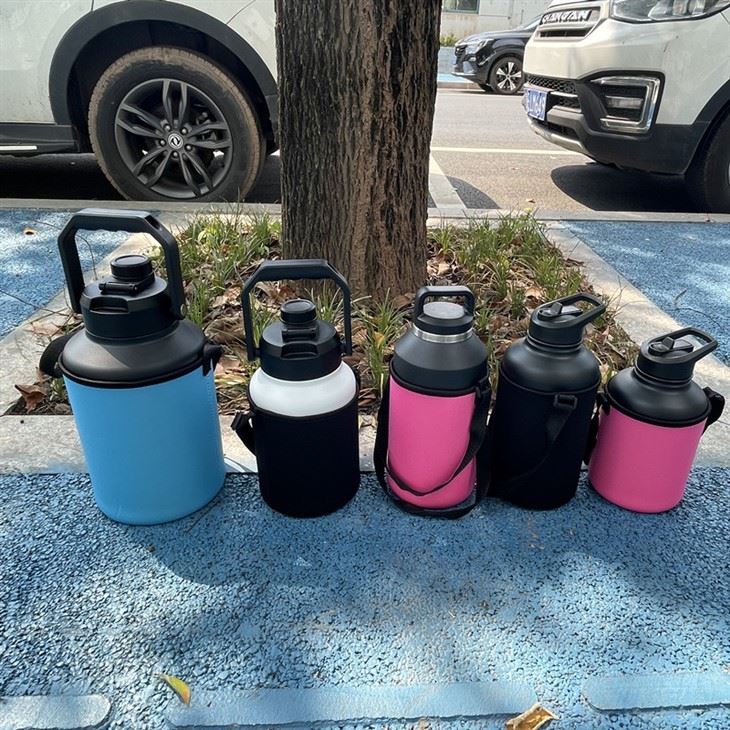 Water Bottle Neoprene Sleeve For 64oz Sports Bottle Water Bottle Neoprene Sleeve For 64oz Sports Bottle